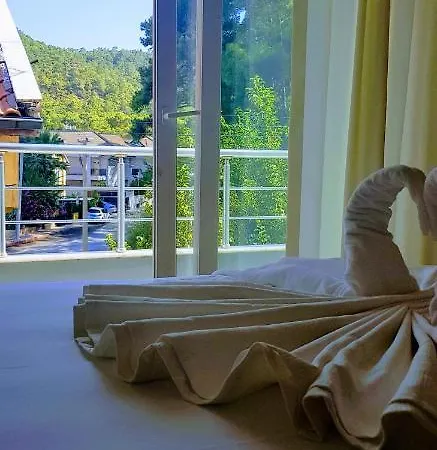 Apartmen In квартира между лесом и морем в кемере Kemer