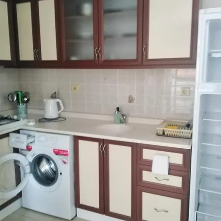 Apartmen In квартира между лесом и морем в кемере Kemer