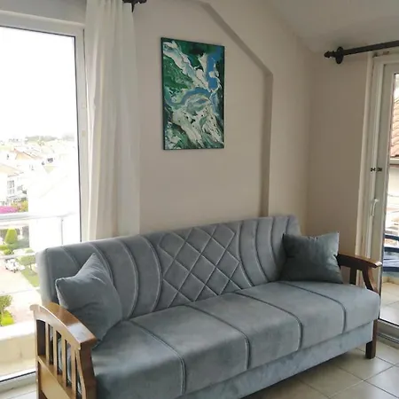Apartmen In квартира между лесом и морем в кемере *