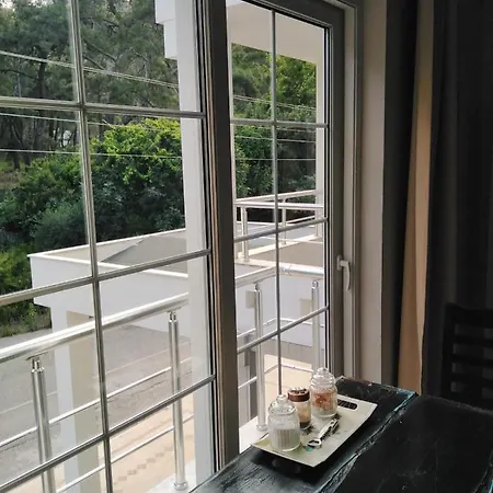 Διαμέρισμα Apartmen In квартира между лесом и морем в кемере *